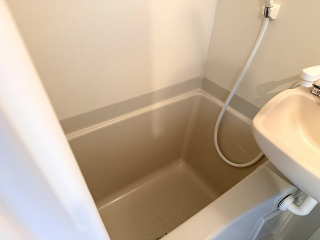 クレドール西明石Ⅲの浴室