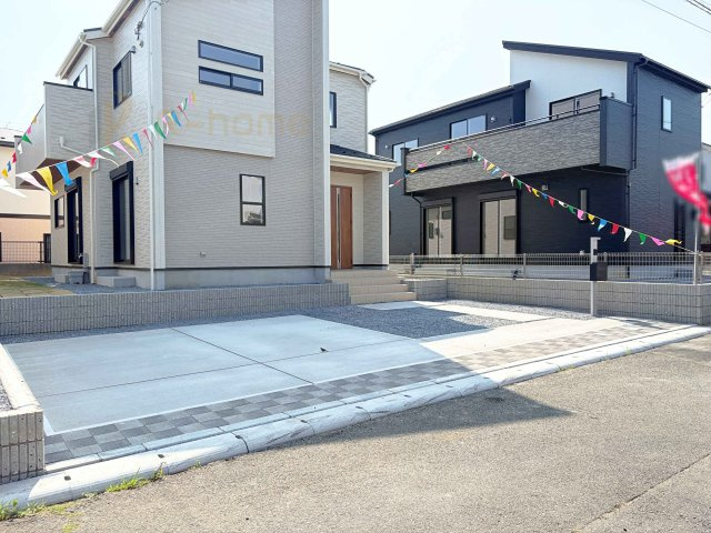 土浦市小岩田東2丁目6期　新築戸建て　2号棟の駐車場|カースペースは2台お停めいただけます♪