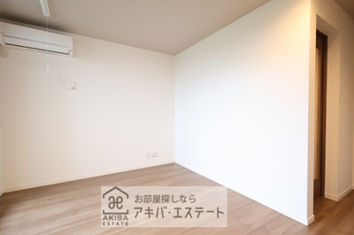 【寝室】 | REGALEST 千葉駅 | ※同一仕様写真