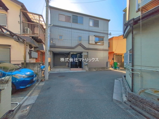板橋区東坂下1丁目　生活快適エリア　新規リフォーム戸建の前面道路含む現地写真