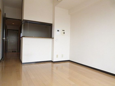 【居間・リビング】 | ライオンズマンション久留米中央 | ※掲載写真は同物件別号室の参考写真です。実際のお部屋とは間取り・設備・内装等が異なる場合があり、現況を優先とします。