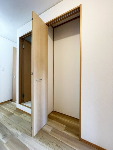 ファミール三軒屋　Ａ棟の収納