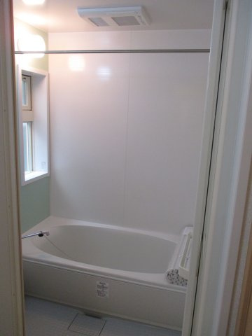 ブレスユーBの浴室