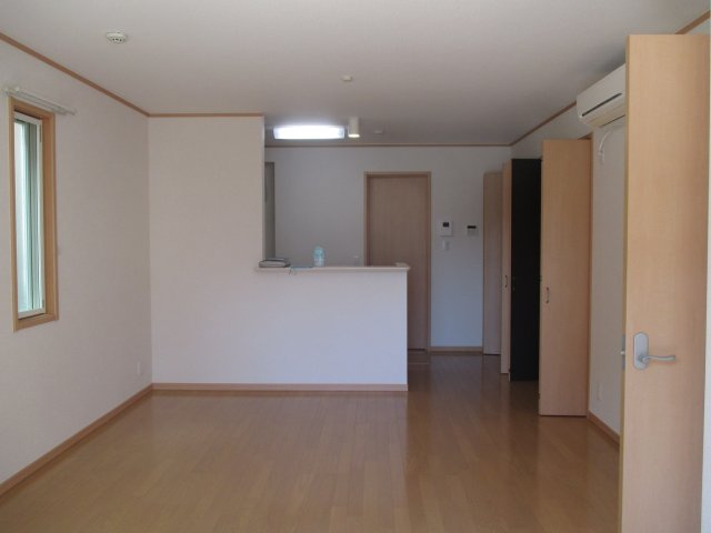 ブレスユーBの居間・リビング