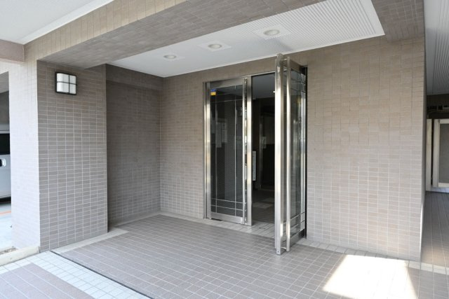 パークウェル落合のエントランス