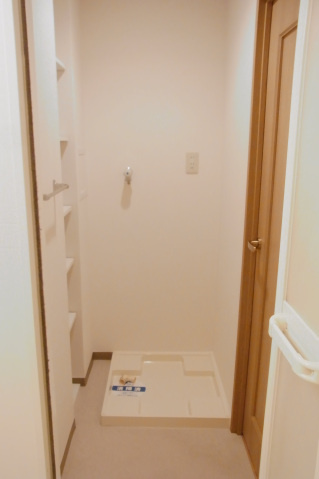 スカイコート本郷東大前壱番館の設備|洗濯機置場