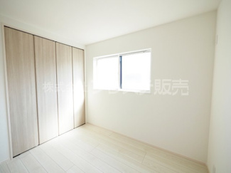 【洋室】 | 奈良市西ノ京町丁目の新築一戸建 全３区画 | 現地写真（３号地２階洋室）