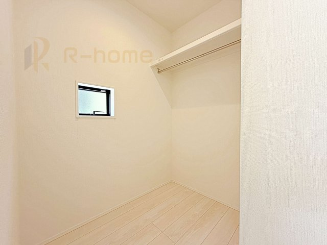 流山市名都借6期　新築戸建て　1号棟の収納|人気のウォークインクローゼット！アウター類はもちろん、季節ものや寝具も収納できます！