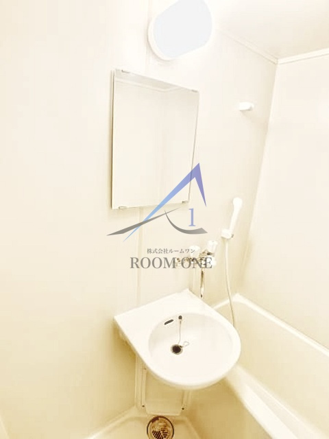 ラ・フラッツの洗面所|洗面台です。