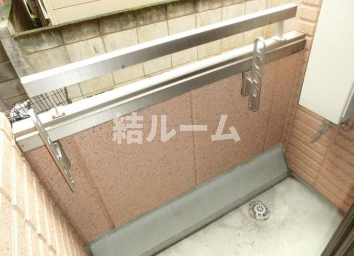 練馬区早宮１丁目のアパートのバルコニー