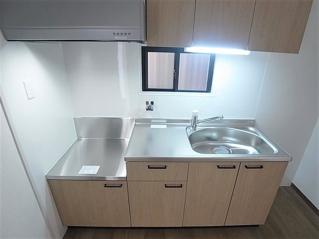 神戸市兵庫区荒田町３丁目の賃貸マンションのキッチン|入れ替え済みの綺麗なキッチン