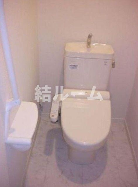 板橋区成増３丁目のアパートのトイレ