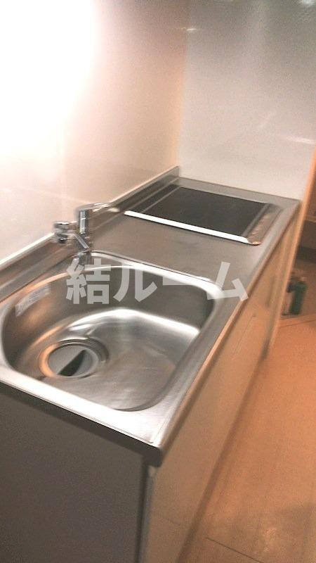 中野区沼袋３丁目のアパートのキッチン