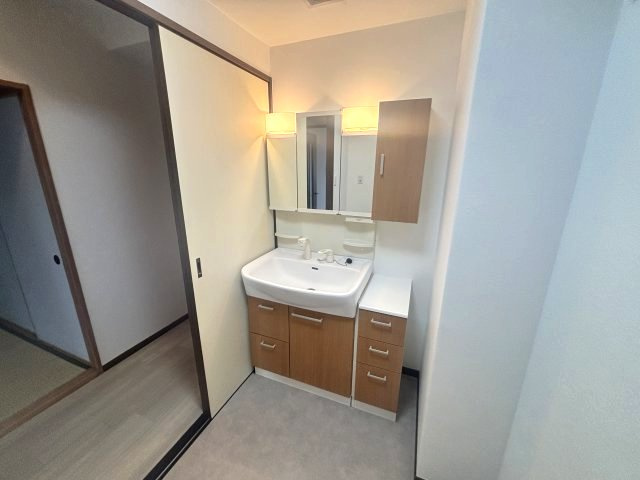 ラ・モール芦屋の独立洗面台