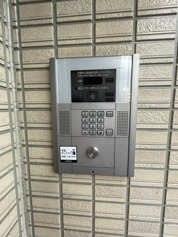 宝塚市旭町１丁目のアパートのセキュリティ|オートロック付きインターホンです