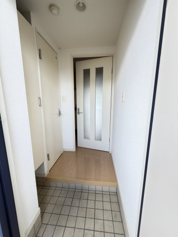 コルトーナ弐番館の玄関