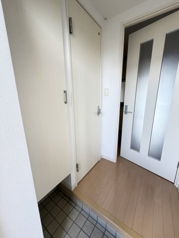 コルトーナ弐番館の玄関