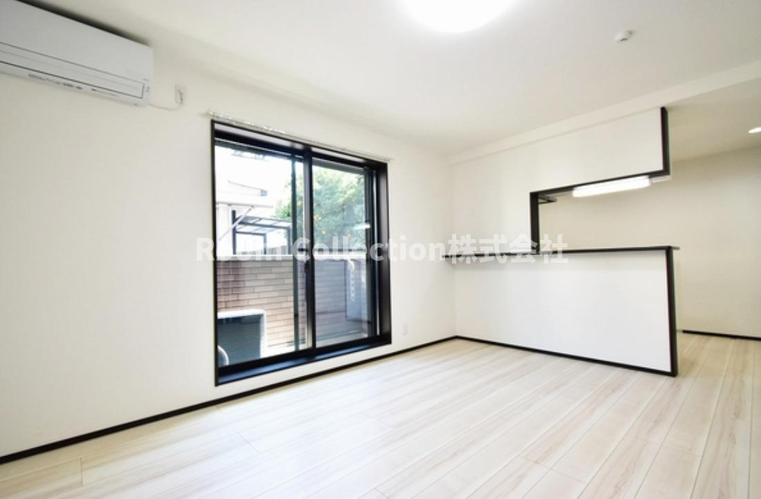 葛飾区金町５丁目のアパートの洋室