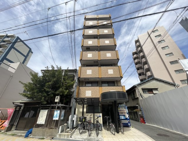シャルル上新庄