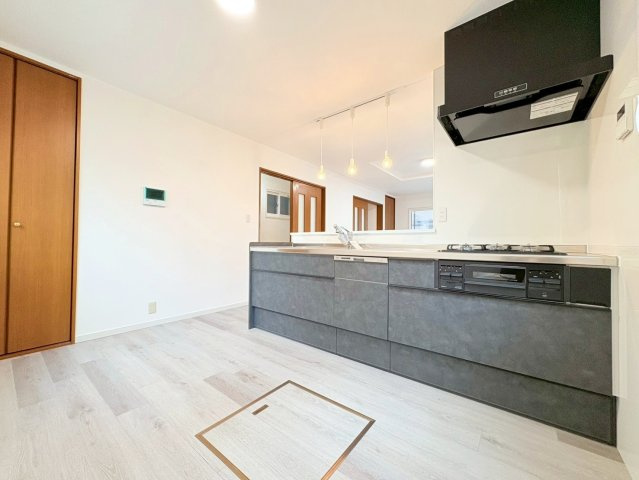 西院西高田町のキッチン