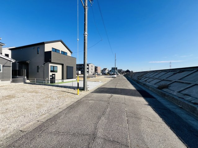 碧南市入船町7丁目26番他『仲介手数料無料』新築一戸建て・建売の前面道路含む現地写真