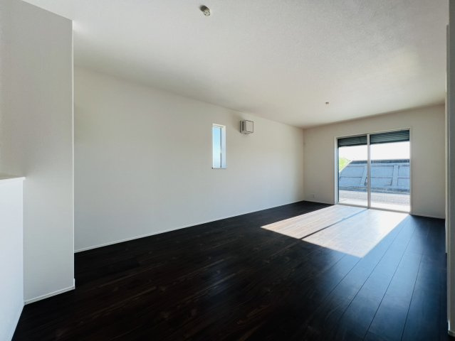 碧南市入船町7丁目26番他『仲介手数料無料』新築一戸建て・建売の居間・リビング