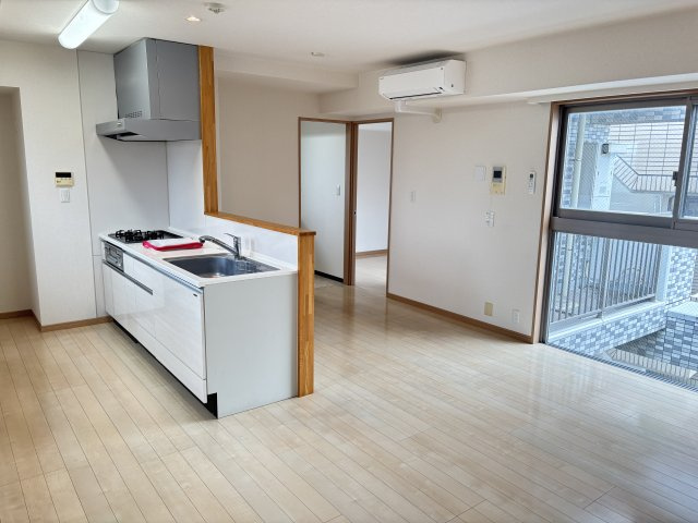 Ｍ永岡マンションの居間・リビング