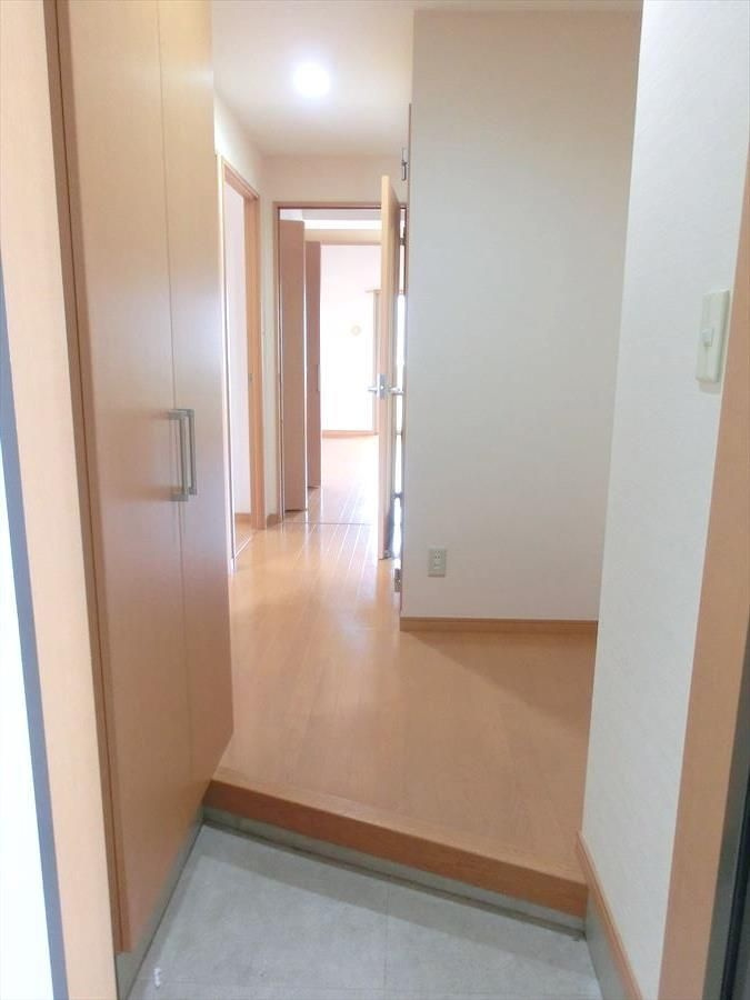 サンシャトー和賀の玄関