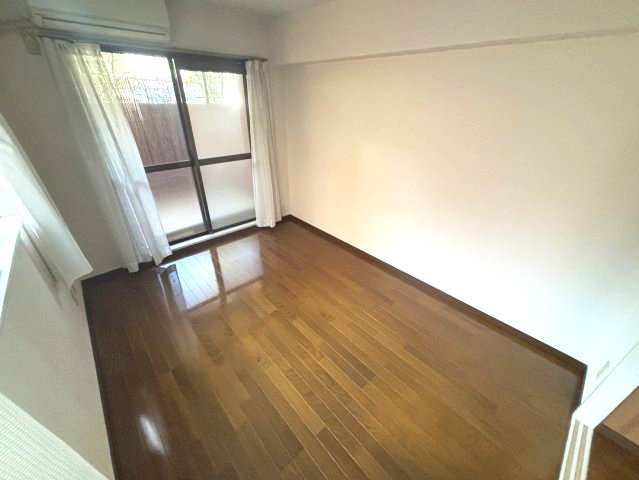 ロックビルドの寝室