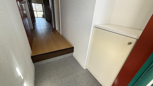 北原ビルの玄関
