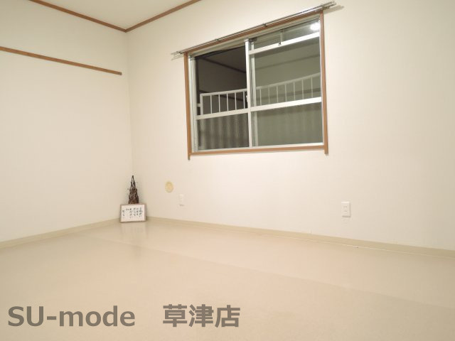 【洋室】 | ヴィラ葉山 | きれいな洋室です