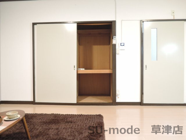 【収納】 | ヴィラ葉山 | こまごまとしたものを収納できそうですね