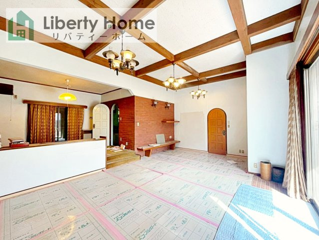 水戸市双葉台2丁目　中古戸建の居間・リビング