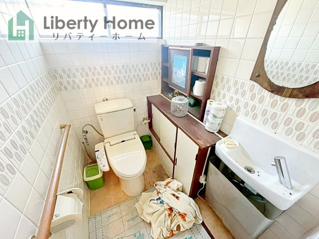 水戸市双葉台2丁目　中古戸建のトイレ