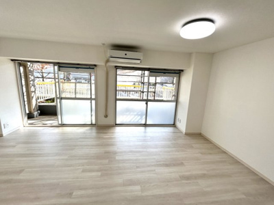 【居間・リビング】 | ■さんくれーる茨木B棟■全面リノベーション工事の履歴有