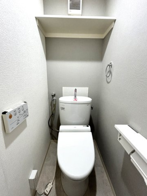 【トイレ】 | ■さんくれーる茨木B棟■全面リノベーション工事の履歴有