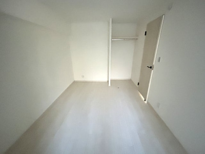 【洋室】 | ■さんくれーる茨木B棟■全面リノベーション工事の履歴有