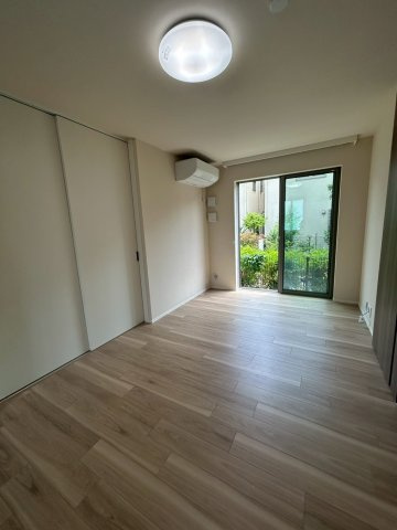 （仮称）上目黒５丁目メゾンの洋室|★明るいフローリングの角部屋です★