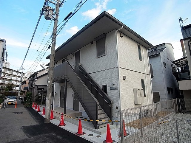 神戸市兵庫区湊川町２丁目のハイツの外観|人気のシャーメゾンシリーズ