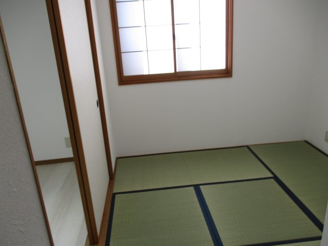 三郎丸二丁目（A-14）の和室