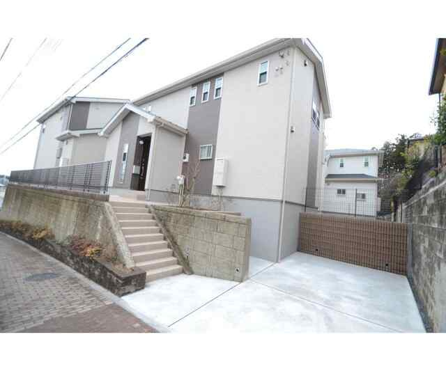 能ヶ谷四丁目戸建Ａの外観