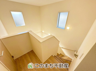 【その他】 | ブルーミングガーデン下野市駅東2丁目　 | 手すり付き内階段で小さなお子様やご年配の方も安心です☆