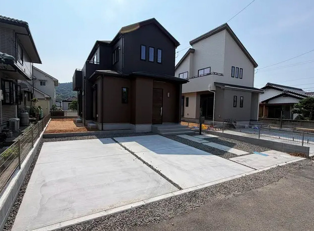 政枝町2丁目　新築戸建B