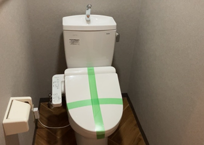 【トイレ】 | 第一八王子ハイツ | トイレは大きさや形、機能、抗菌性などが異なる多種多彩なタイプが各メーカーから出ています。それぞれに良さがあるため、事前にどういったタイプのトイレがいいのかをご家庭内で決めて、内見に行くといいでしょう。