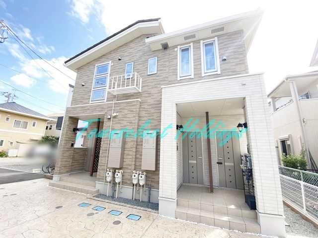 藤沢市辻堂元町５丁目のアパートのエントランス