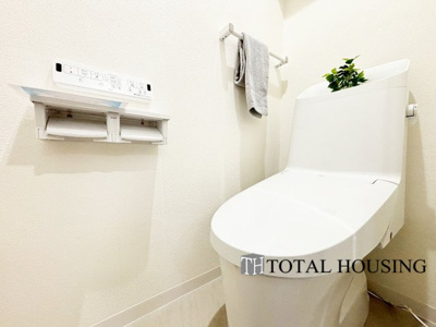 【トイレ】 | 中の島クロスハイツ | 温水洗浄機能付きトイレです♪