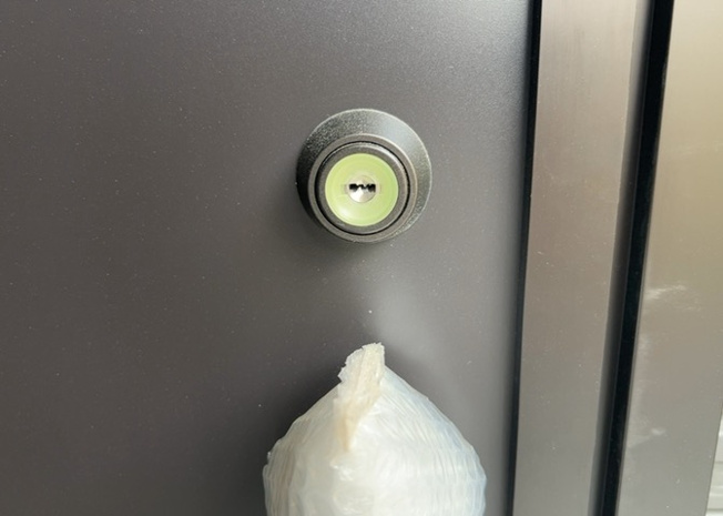 【防犯設備】 | 当然のことではありますが、オートロックやセンサーライト、ホームセキュリティーなどの防犯設備があれば、小さいお子様がいるご家庭も安心ですよね！まず物件購入の際は、防犯設備もチェックするようにしましょう。