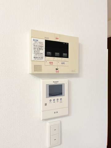 ＣＩＲＲＵＳ　Eのセキュリティ|セコムとモニター付きインターフォンでセキュリティが充実しております。
