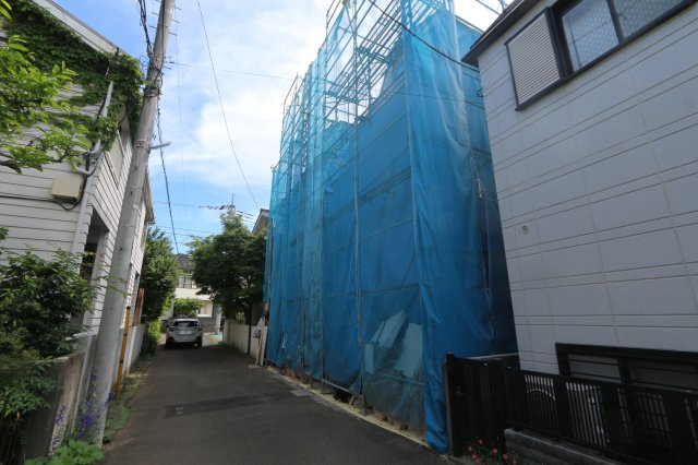 国分寺市東恋ヶ窪３丁目　Ａ号棟の外観|西武国分寺線「恋ヶ窪」駅徒歩11分
JR中央線・西武国分寺線・西武多摩湖線「国分寺」駅徒歩18分