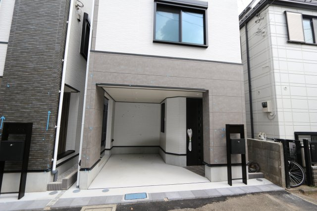 国分寺市東恋ヶ窪３丁目　Ａ号棟の外観|サミットストア・いなげや徒歩7分圏内、毎日のお買物便利です。